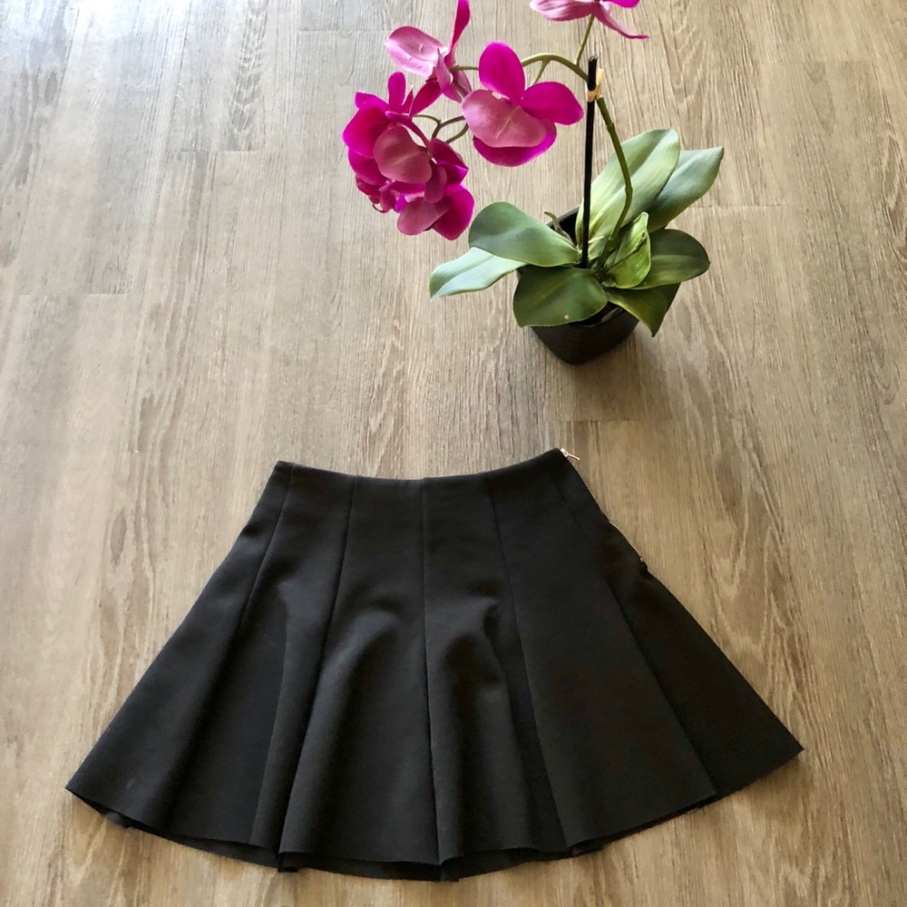 🖤 TOPSHOP Skirt 🖤
